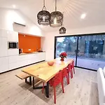 Grande Maison 10-12 Pers A Pied Vue Ferienhaus