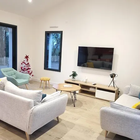 Grande Maison Design A Pied Vue