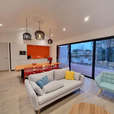 Prázdninový dům Grande Maison Design Plage A Pied Vue Lac